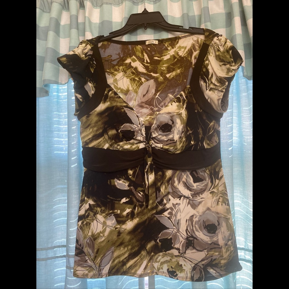 Studio Y blouse Size XL